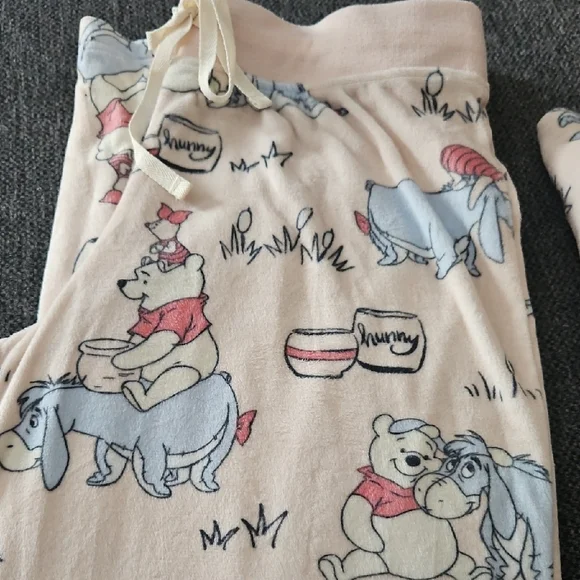 Disney Pajama Set - Light Pink  Size S. - Picture 2 of 4